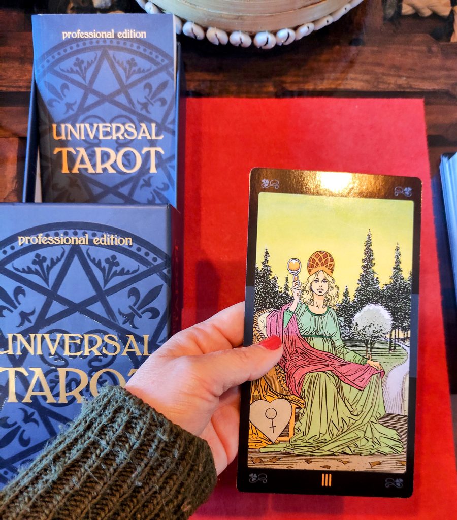 Universal Tarot. Professional Edition. 