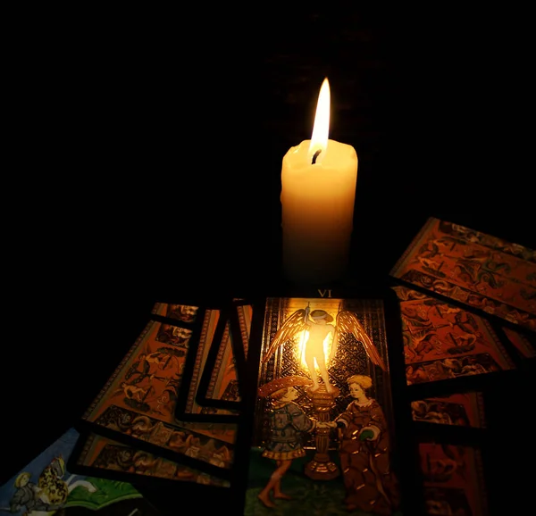Mito en torno a fechas y horas en el Tarot